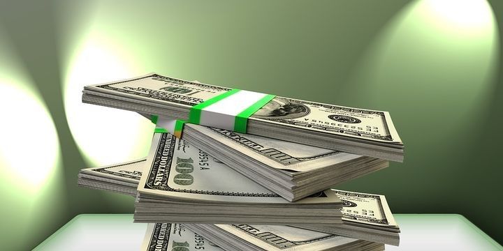 Noyabrda böyük məbləğdə dollar əmanətləri geri götürülüb