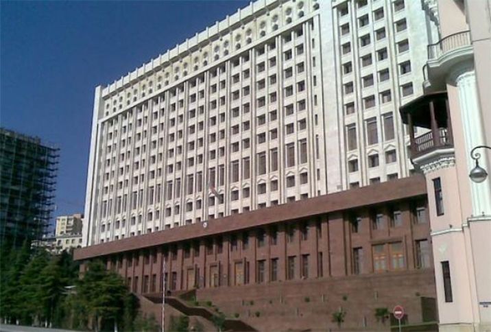 Prezident Administrasiyası Müdafiə Sənayesi Nazirliyi ilə bağlı yayılan məlumatlara aydınlıq gətirib