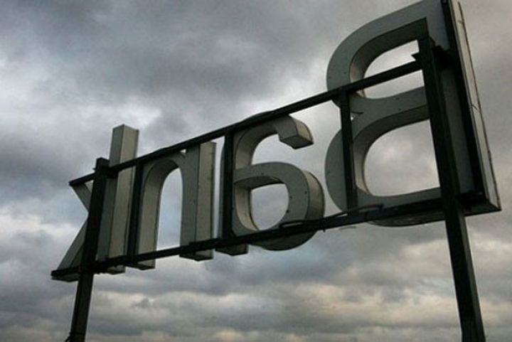 Azərbaycanda 6 bankın gəlirləri azalıb