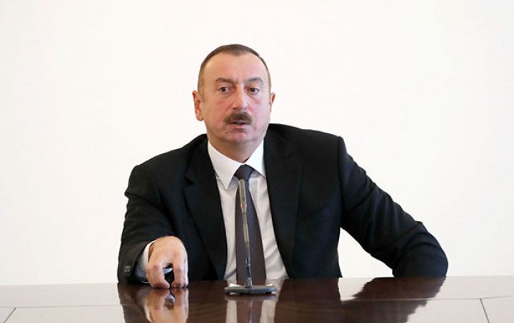 Prezident müşavirə keçirdi