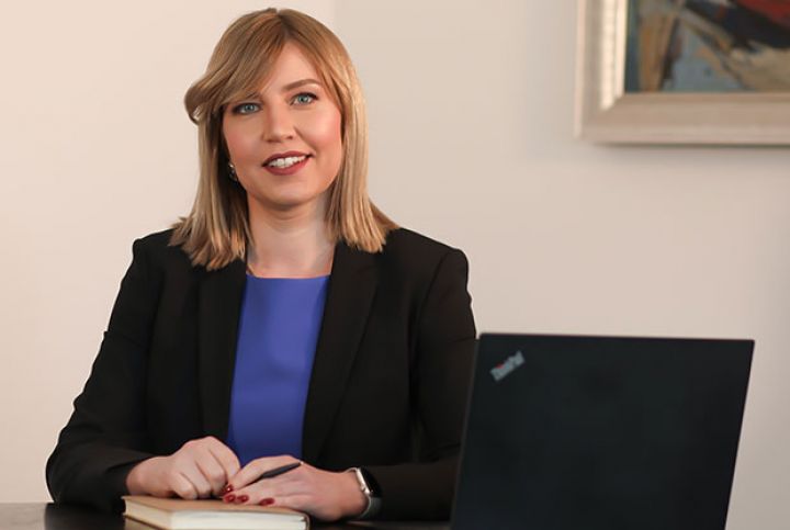 "Martda bank sistemi böyük zərərlə üzləşdi, 40 milyon manatı dollara çevirmişdik"