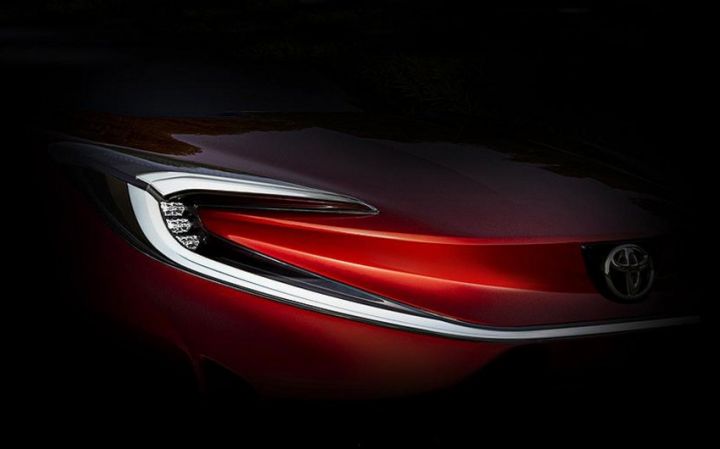 “Toyota” yeni elektrik avtomobilini təqdim edəcək