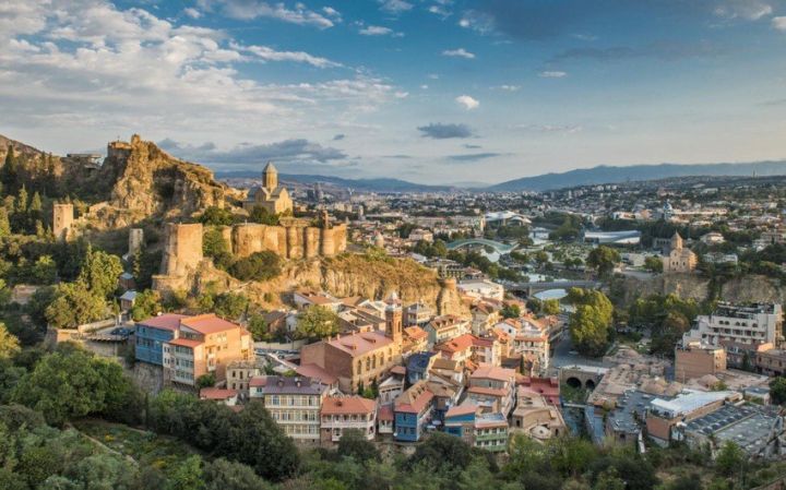 Azərbaycandan Gürcüstana səfər edənlərin sayı 80 %-dən çox azalıb