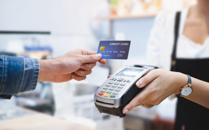Azərbaycandakı bank kartlarının 65%-i təmassız ödənişləri dəstəkləyir