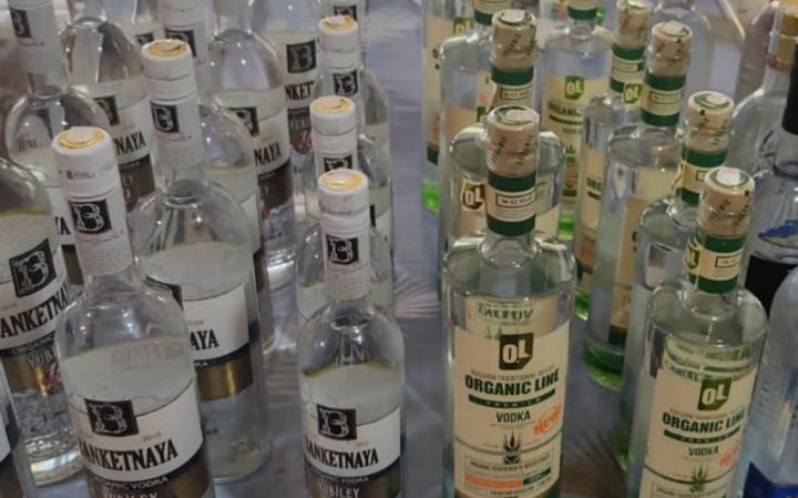 “Şahin” restoranında saxta alkoqollu içkilər aşkarlanıb