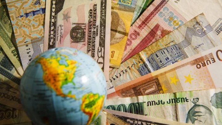 Qlobal borc üçüncü rübdə azalıb