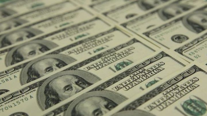 May ayında ABŞ büdcəsi 240 milyard dollar kəsirlə üzləşib