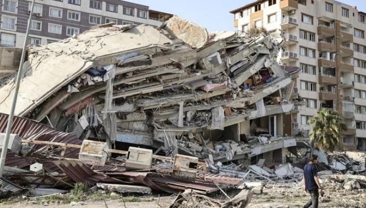 “Zəlzələlərdən sonra bərpa işlərinin xərci 100 milyard dollara çata bilər”