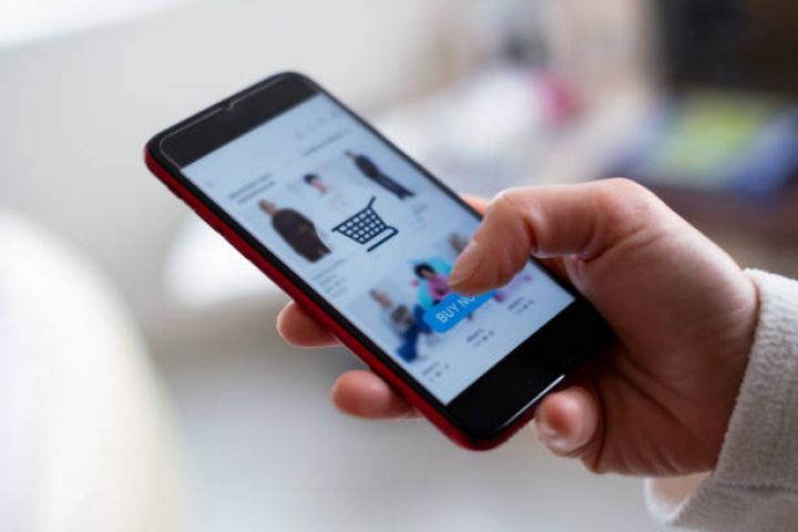 Azərbaycan mobil internetin sürətinə görə  6 pillə geriləyib