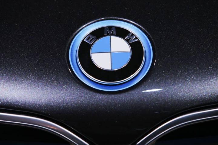 BMW ABŞ-da təxminən 59 min avtomobili geri çağırır - Qısaqapanma riski