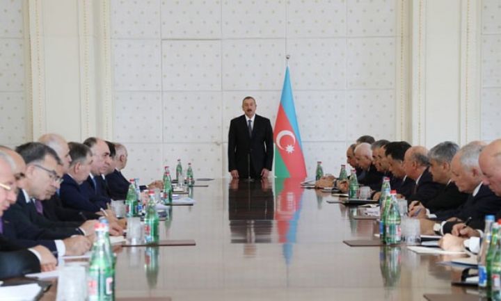 "Gələn il daha çox kəndi yeni yollarla təmin edəcəyik"