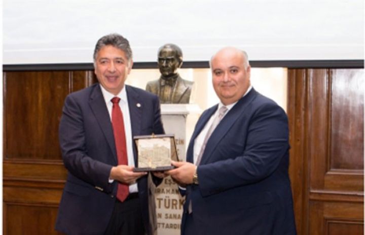 Kapital Bank 18 rəhbərini mükəmməlləşdirib