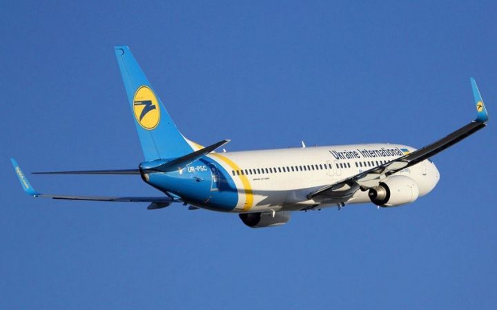 "Ukrayna Beynəlxalq Hava Yolları" Kiyevdən Bakıya aviareysləri bərpa edir