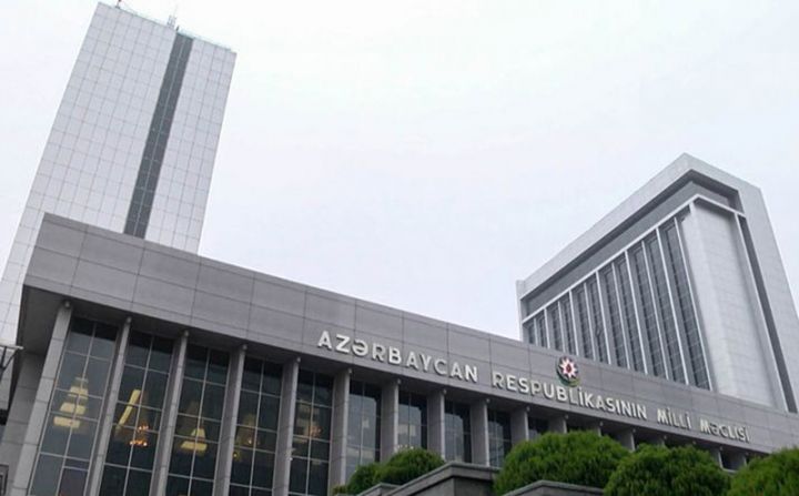 Milli Məclisə "Aviasiya haqqında" yeni qanun layihəsi daxil olub
