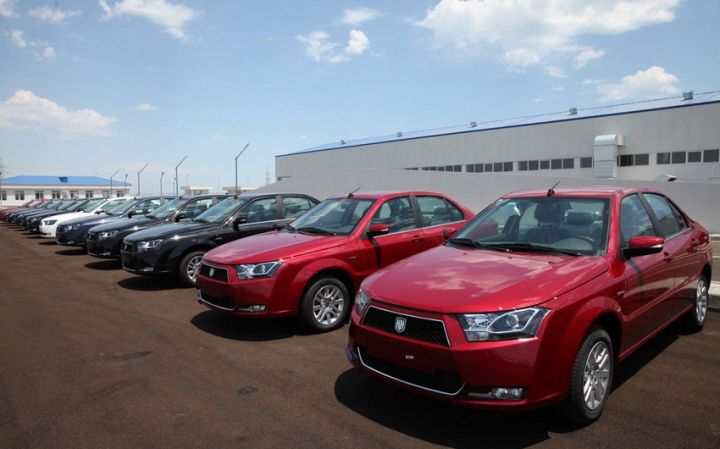 Nazirlik 206 minik avtomobili  aldı