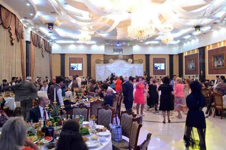 300 nəfərlik toy keçirmək istəyən şadlıq sarayının rəhbəri cəzalandırıldı - OBYEKT BAĞLANIR