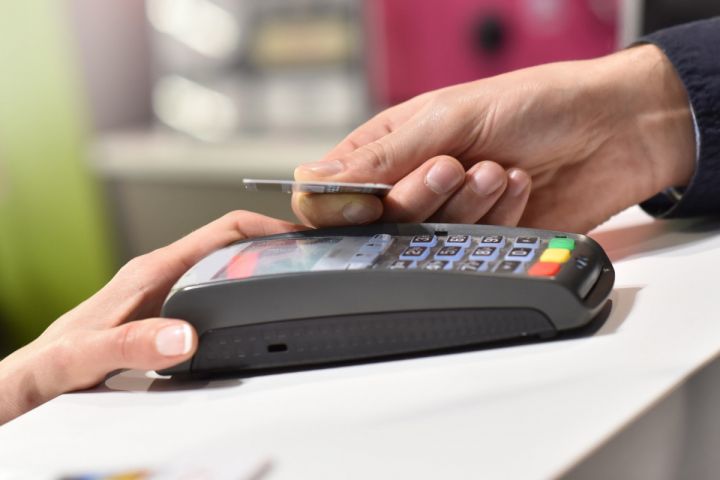 Azərbaycanda nağdsız ödənişlərin həcmi yanvarda 13% azalıb