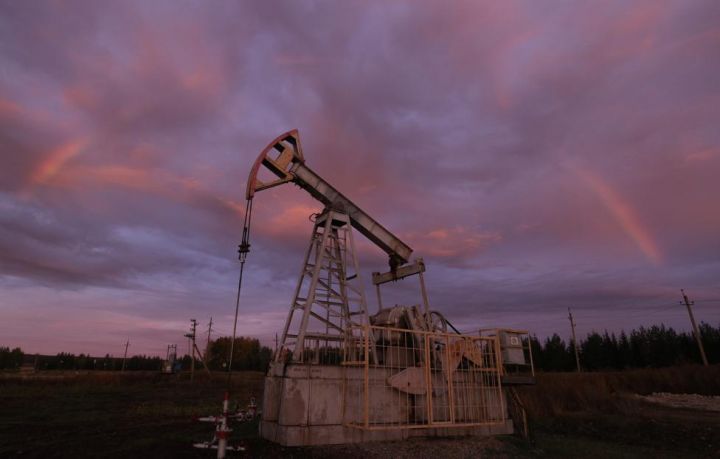 ABŞ Rusiya nefti üçün qiymət limitini yuxarıya doğru nəzərdən keçirir