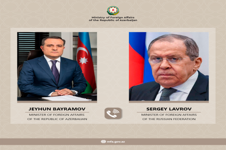 Bayramovla Lavrov arasında telefon danışığı baş tutdu