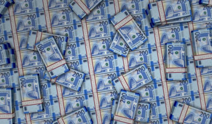 Dövlət büdcəsinin gəlirləri proqnozu 708 milyon manat üstələyib, 3,5 milyard manatlıq artıqlıq yaranıb